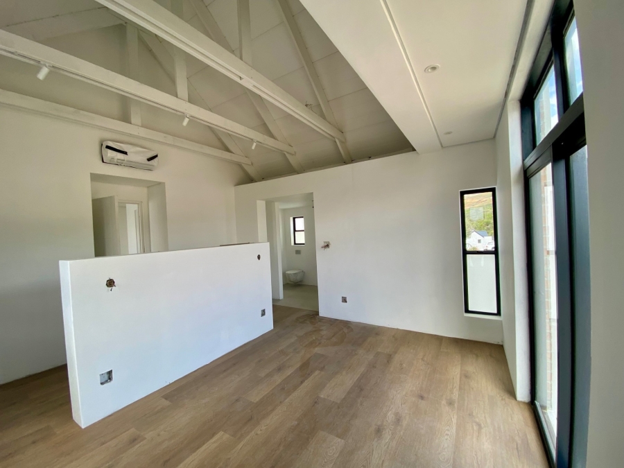 3 Bedroom Property for Sale in La Roche Western Cape